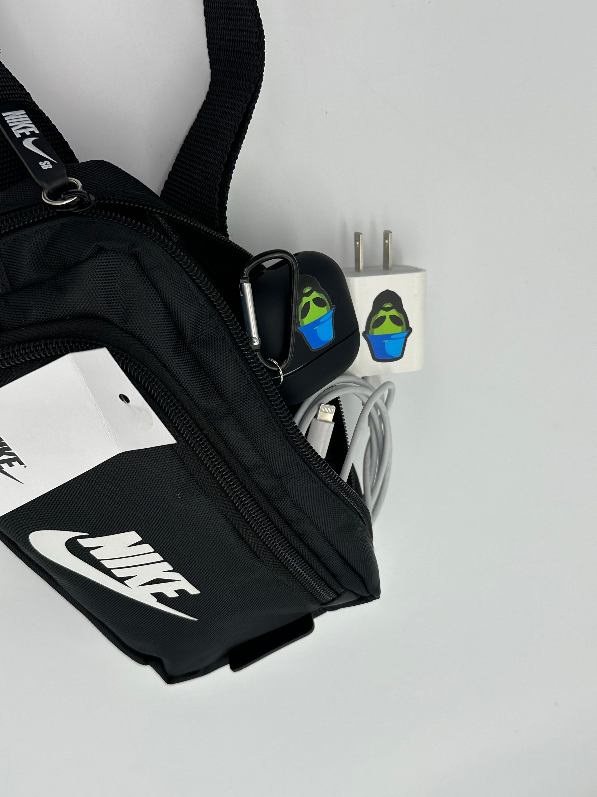 RIÑONERA NIKE NEGRA PEQUEÑA - Imagen 2