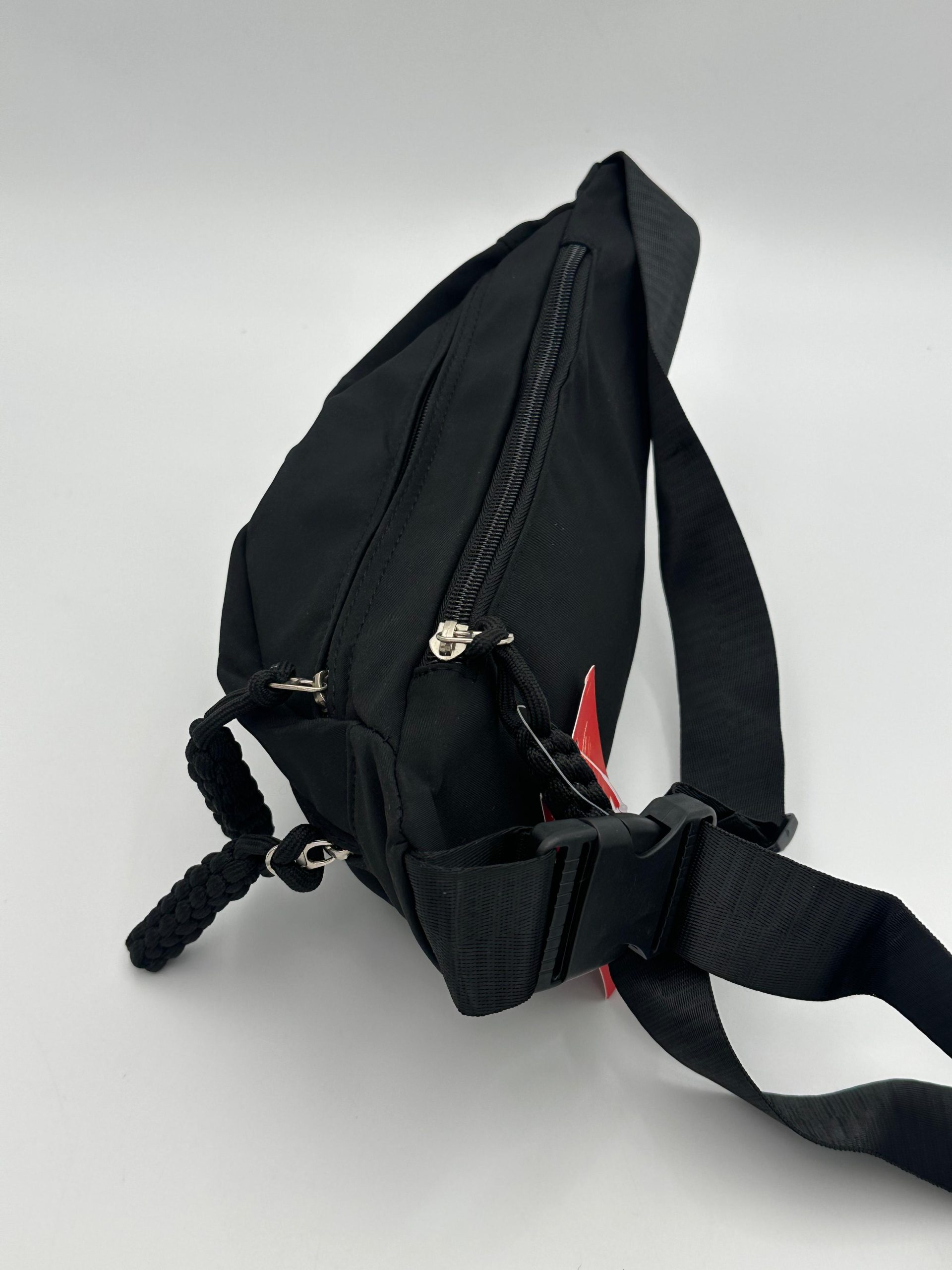 RIÑONERA NIKE NEGRA GRANDE - Imagen 2