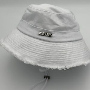 PESQUERO JACQUEMUS BLANCO - AJUSTABLE