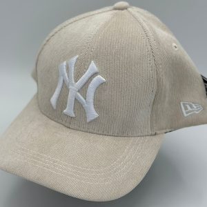 GORRA BEISBOLERA NY CORDUROY NEGRO BLANCO
