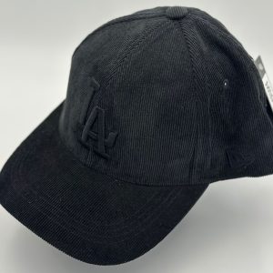 GORRA BEISBOLERA LA CORDUROY NEGRA