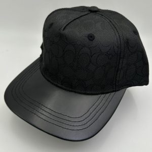 GORRA COACH NEGRA SEMICURVA