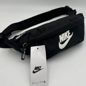 RIÑONERA NIKE NEGRA - PEQUEÑA