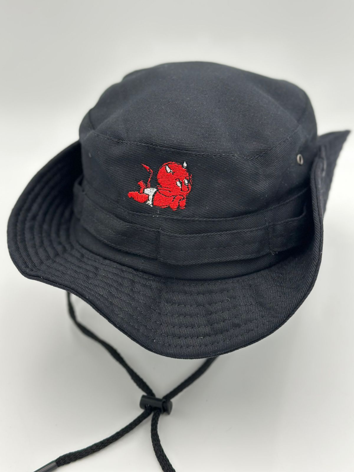 PESQUERO LINE FRESH BORDADO DIABLITO - Imagen 3