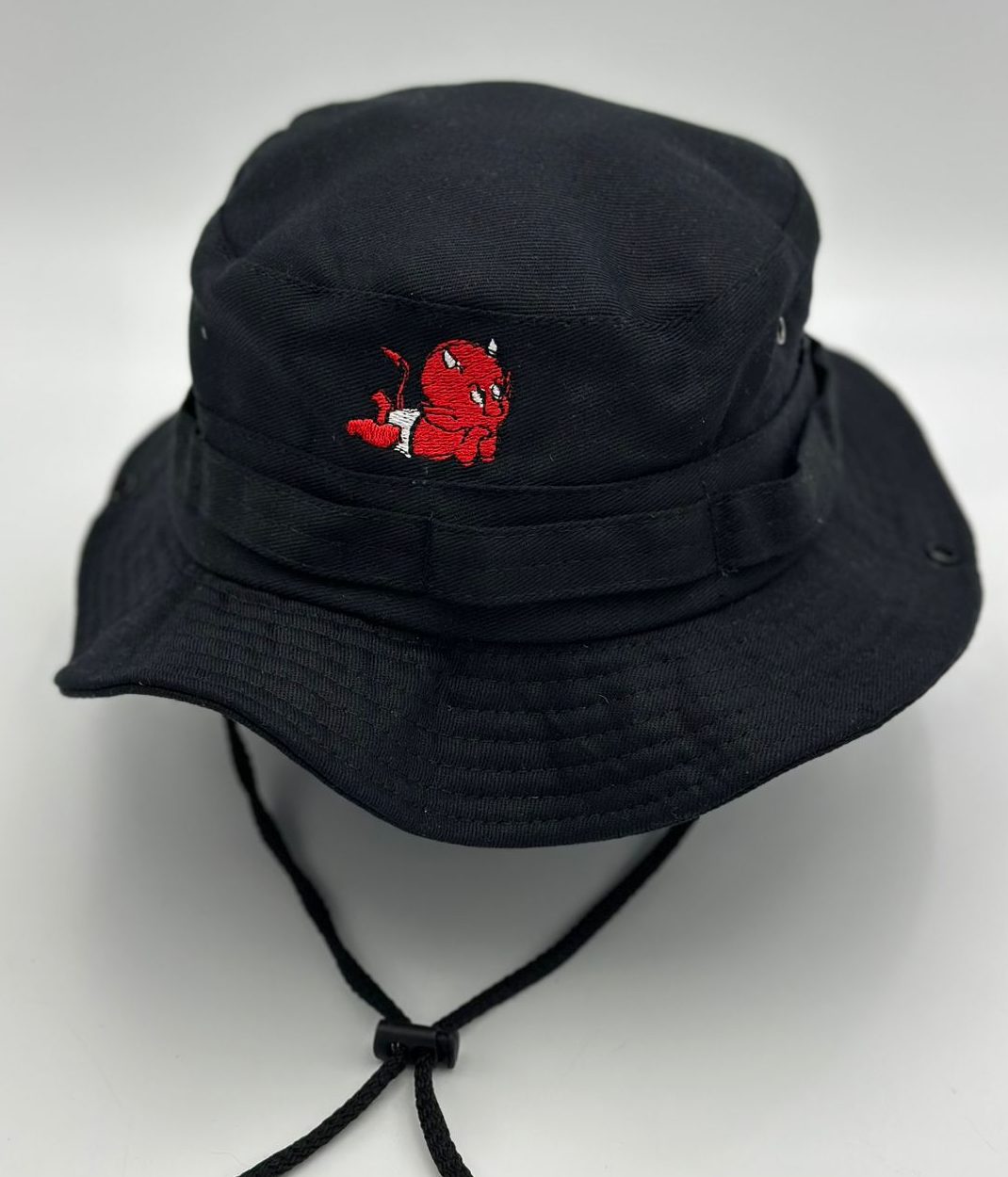 PESQUERO LINE FRESH BORDADO DIABLITO