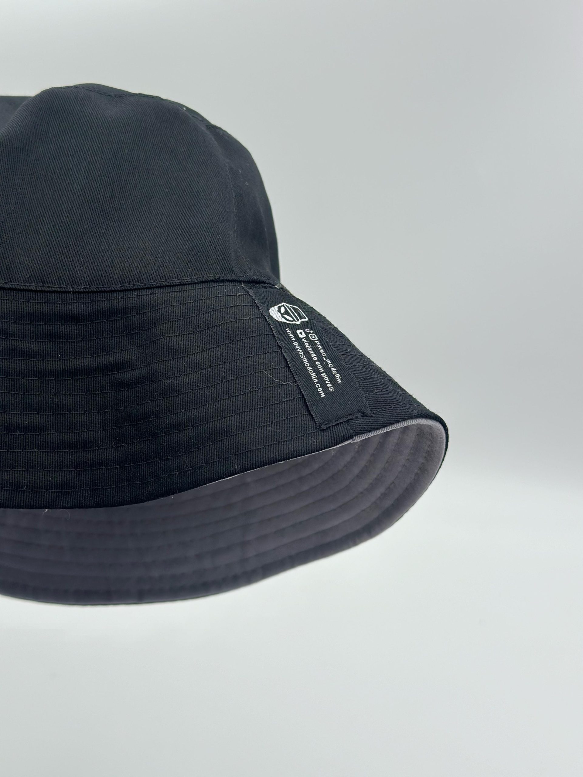 PAVA (BUCKETHAT) GRIS - NEGRO - Imagen 2