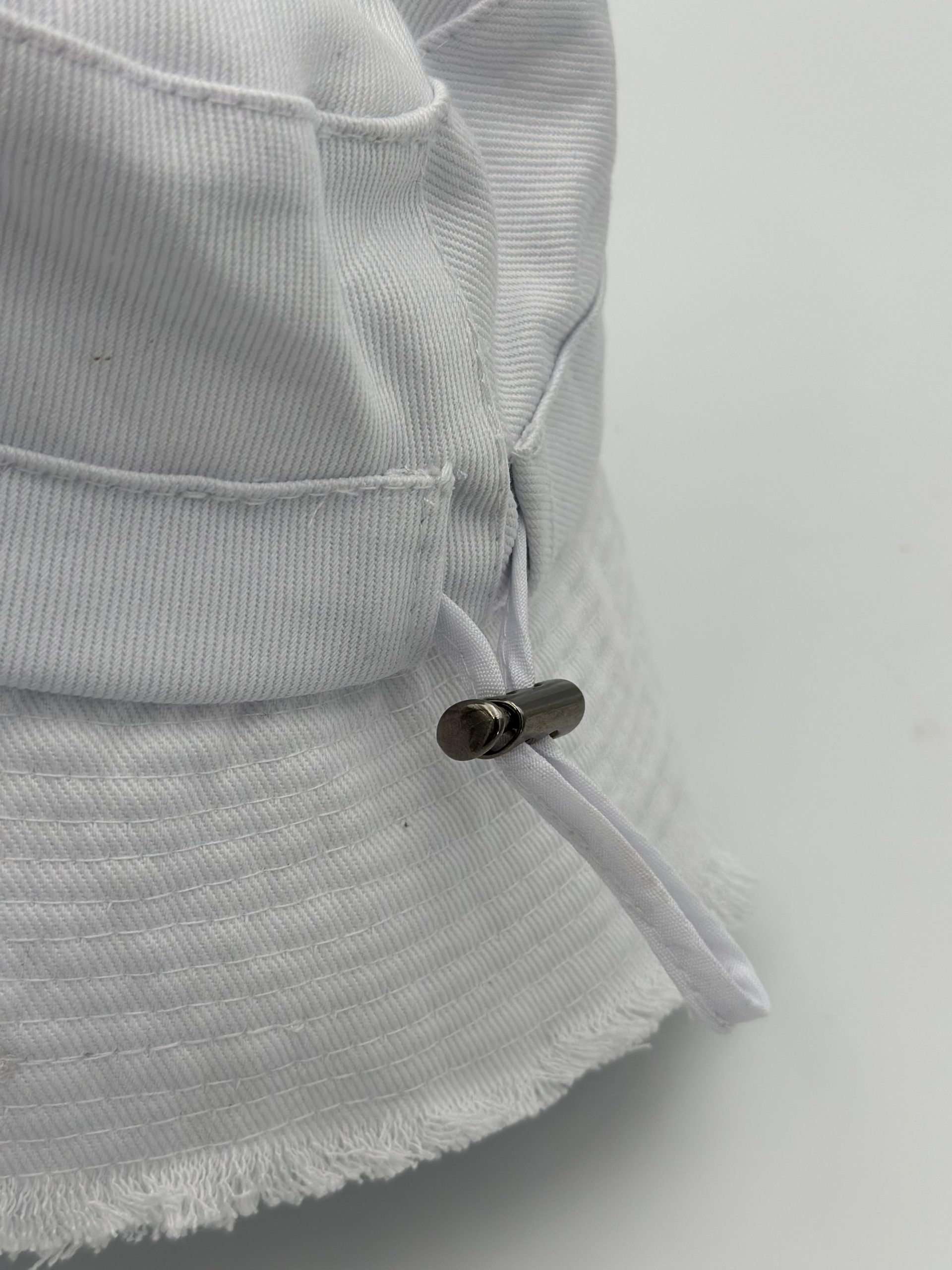 PESQUERO JACQUEMUS BLANCO - AJUSTABLE - Imagen 2