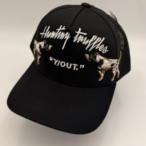 GORRA Y/OUT DOGS NEGRA BORDADA