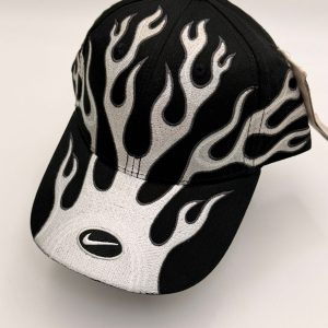 GORRA NIKE NEGRO - BLANCO