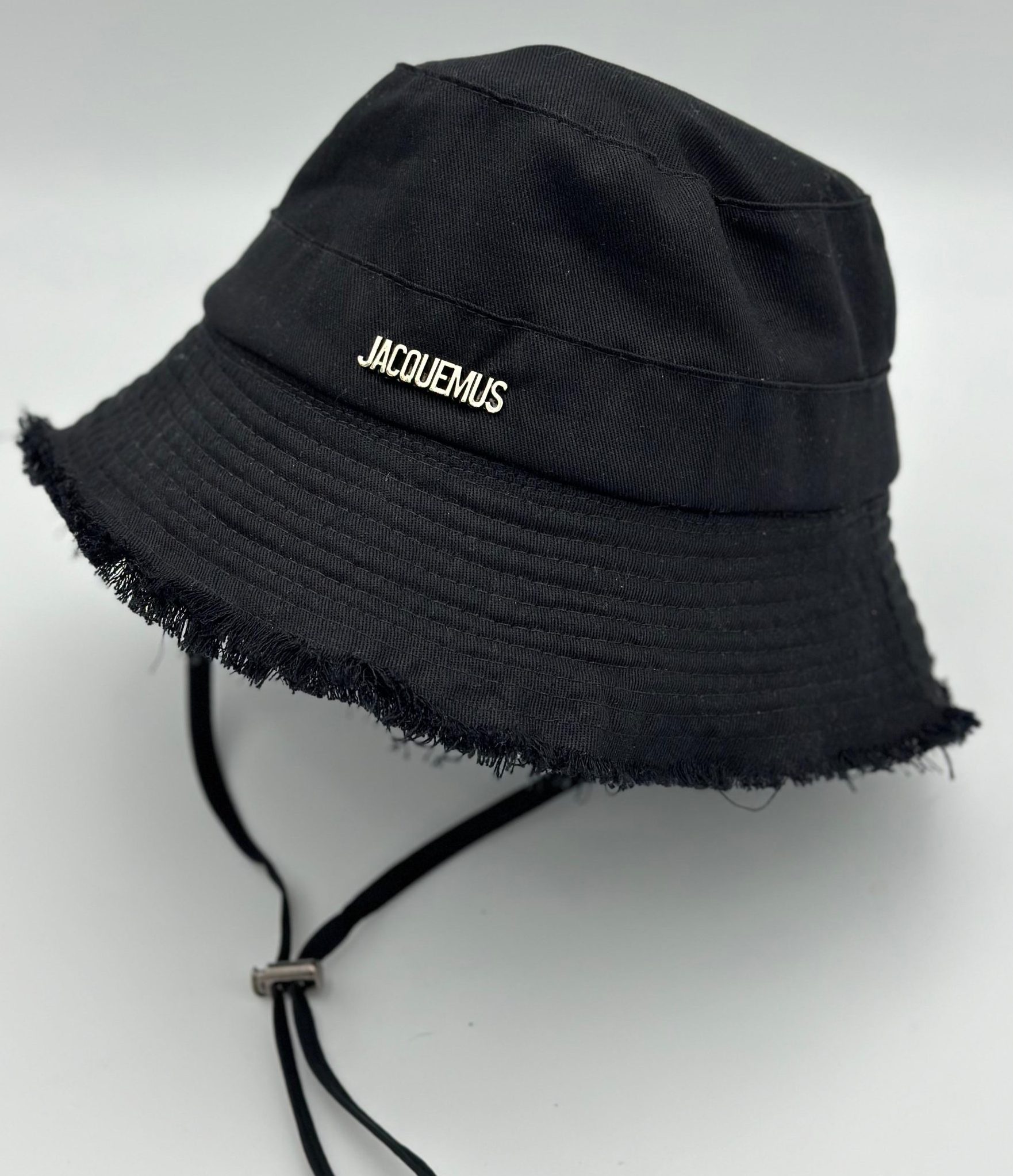 PESQUERO JACQUEMUS NEGRO - AJUSTABLE