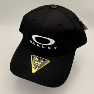 GORRA OAKLEY NEGRO CLÁSICA